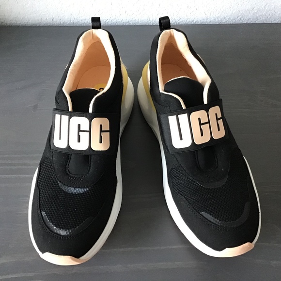 UGG Shoes - UGG Women's La Flex Sneaker